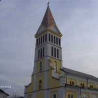 Foto gjate renovimit dhe ndertimit të Kishes "Shen Katarina"